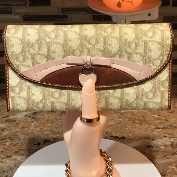 DIOR Trotter Heart PVC Leather Continental Wallet 😍❤️‍🔥🔥 - Picture 12 of 17